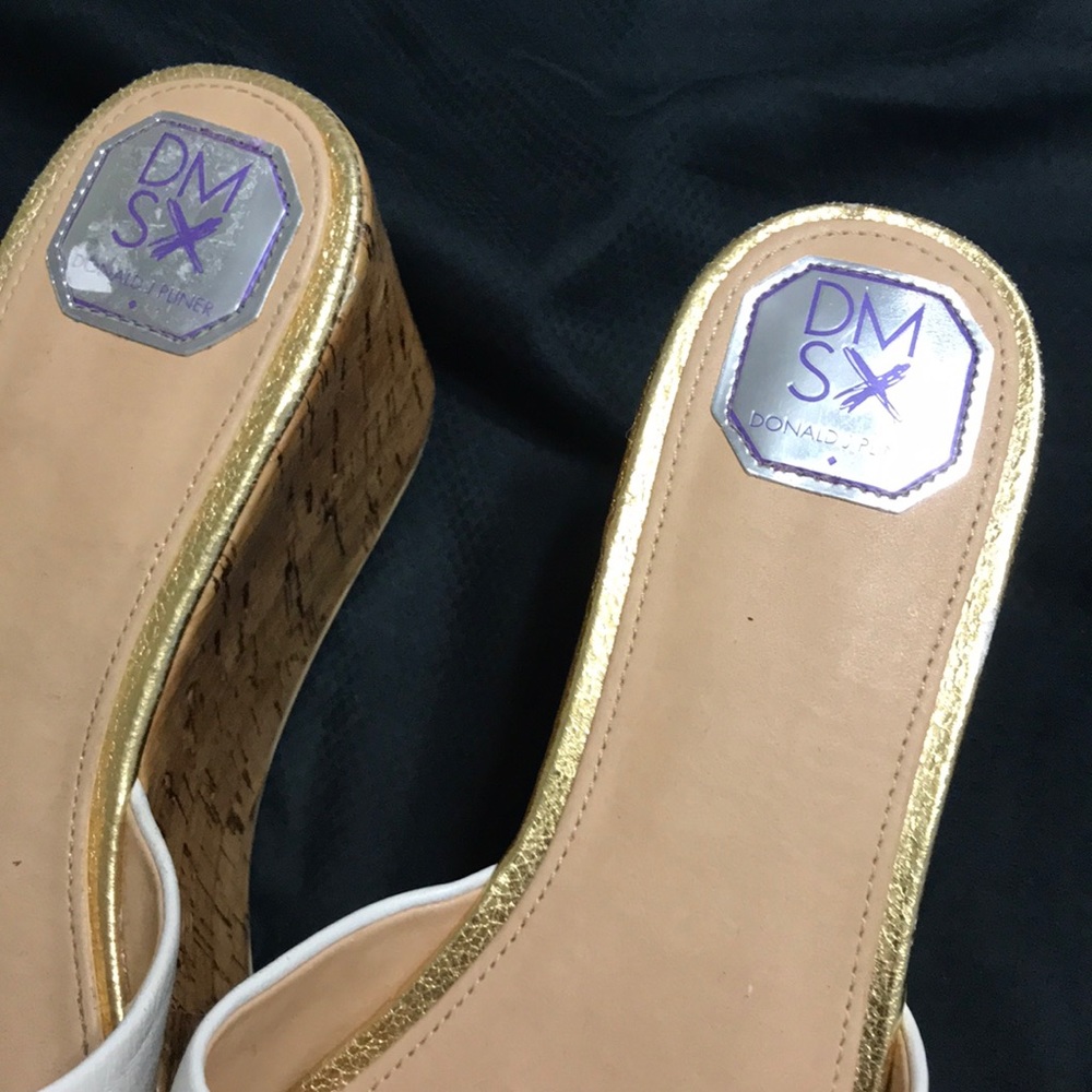 Lightly used Donald Pliner DMSX ** shoe sale ** - Picture 7 of 8
